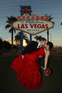 Las Vegas Sign Weddings 13