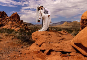 Scenic Desert Weddings